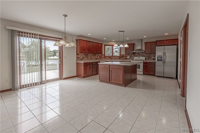 3870 Ontario Drive, Wheatfield, NY 14120