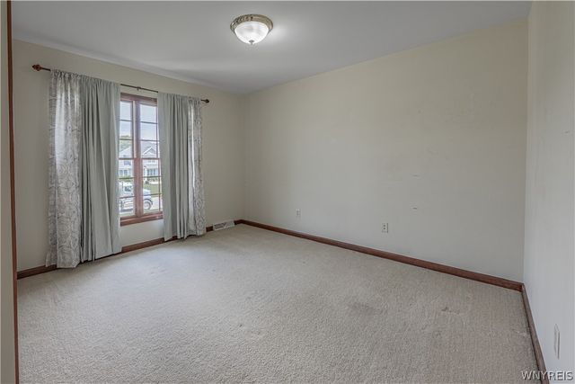 3870 Ontario Drive, Wheatfield, NY 14120
