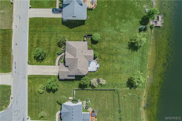 3870 Ontario Drive, Wheatfield, NY 14120