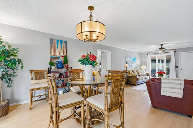 804 Victoria Ct., Murrells Inlet, SC 29576