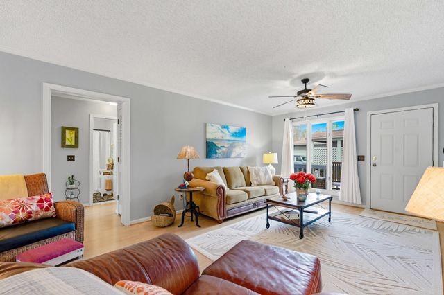 804 Victoria Ct., Murrells Inlet, SC 29576