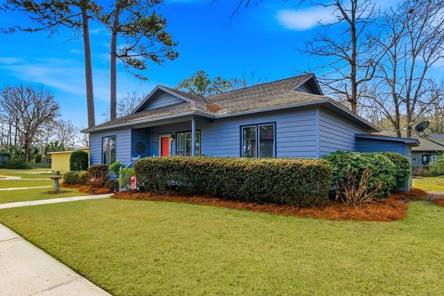 804 Victoria Ct., Murrells Inlet, SC 29576