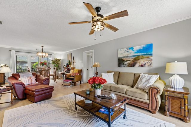 804 Victoria Ct., Murrells Inlet, SC 29576