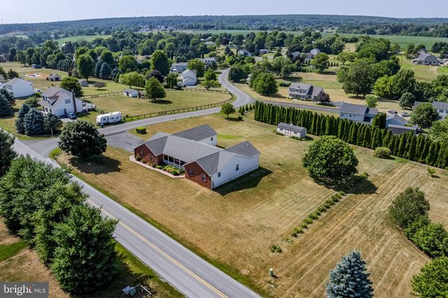 469 GAULT RD, Narvon, PA 17555