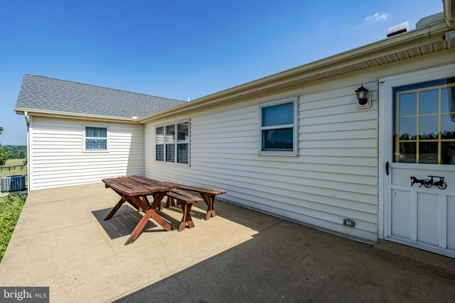 469 GAULT RD, Narvon, PA 17555