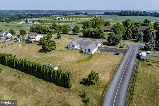 469 GAULT RD, Narvon, PA 17555