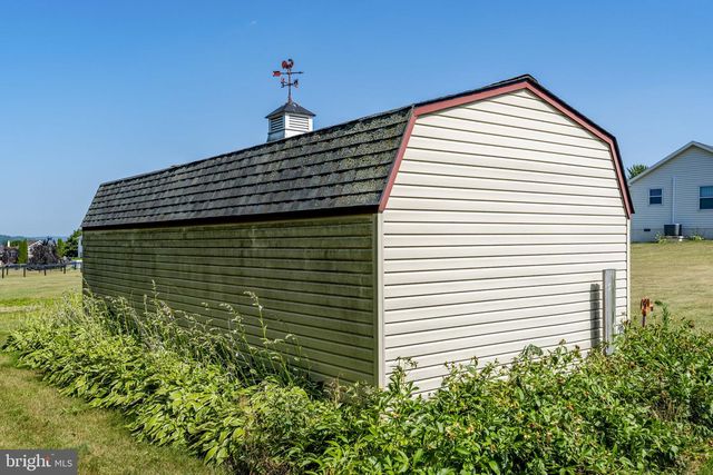 469 GAULT RD, Narvon, PA 17555