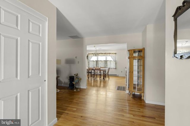 469 GAULT RD, Narvon, PA 17555