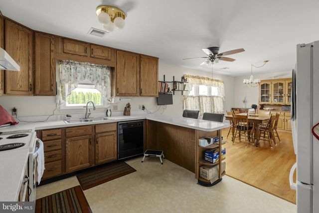 469 GAULT RD, Narvon, PA 17555