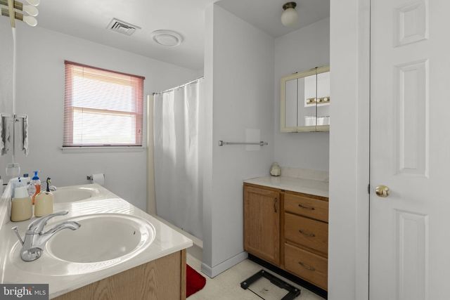 469 GAULT RD, Narvon, PA 17555