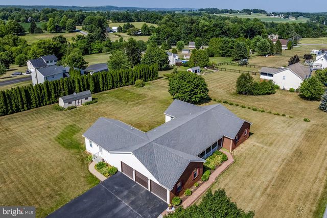 469 GAULT RD, Narvon, PA 17555