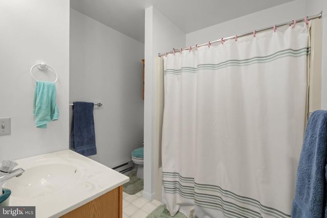 469 GAULT RD, Narvon, PA 17555