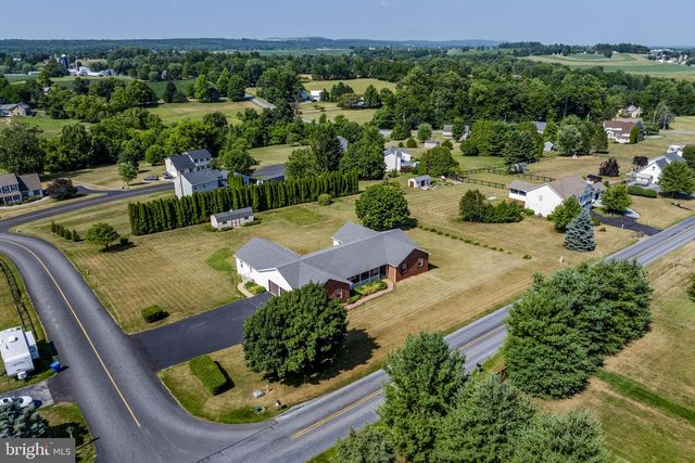 469 GAULT RD, Narvon, PA 17555