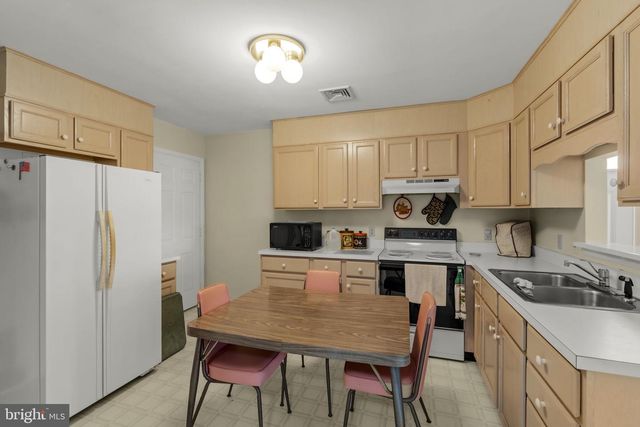 469 GAULT RD, Narvon, PA 17555