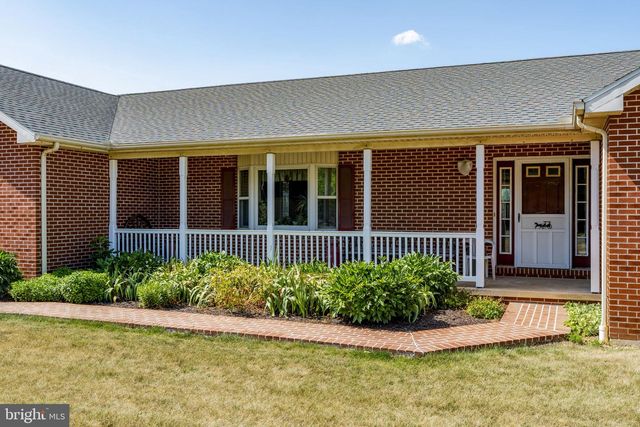 469 GAULT RD, Narvon, PA 17555