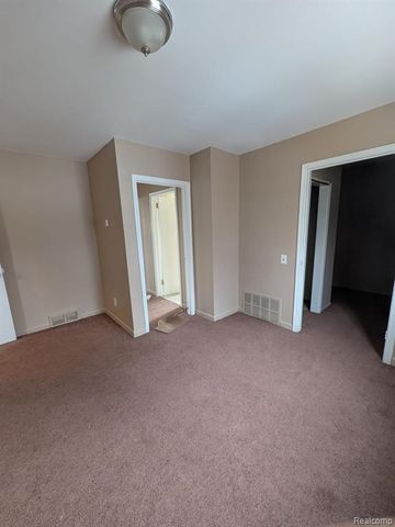 34909 John Street, Wayne, MI 48184