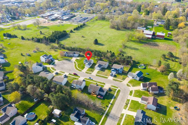 377 White Pine Court, Belding, MI 48809