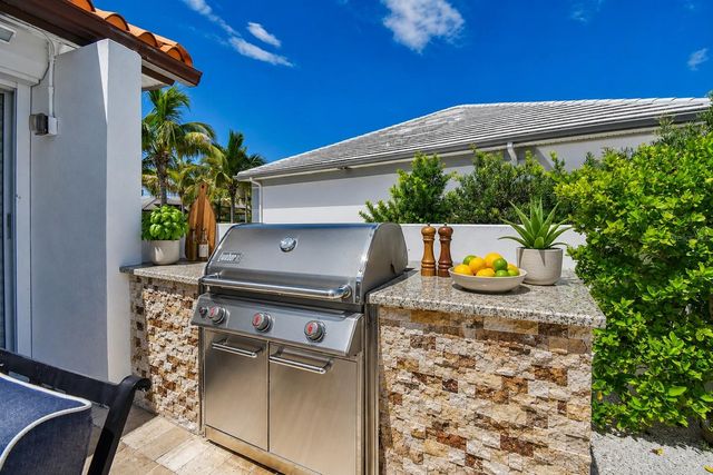 205 HARRISON AVENUE, Belleair Beach, FL 33786