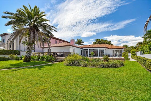 205 HARRISON AVENUE, Belleair Beach, FL 33786