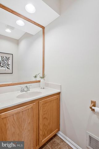 714 LIONS GATE LN, Odenton, MD 21113