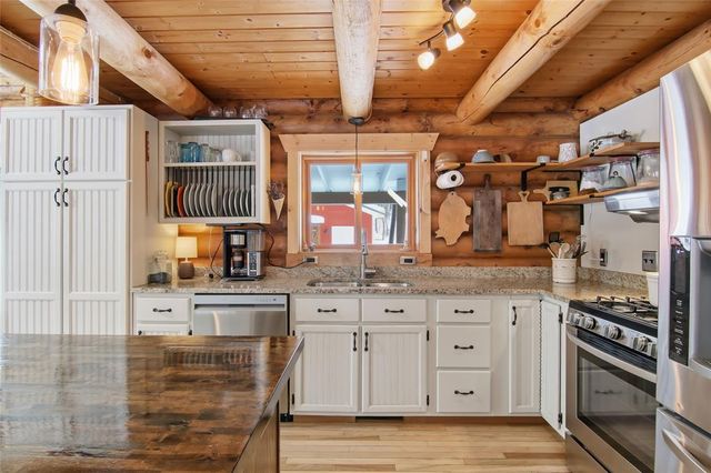 1803 90th Avenue, Eau Claire, WI 54703