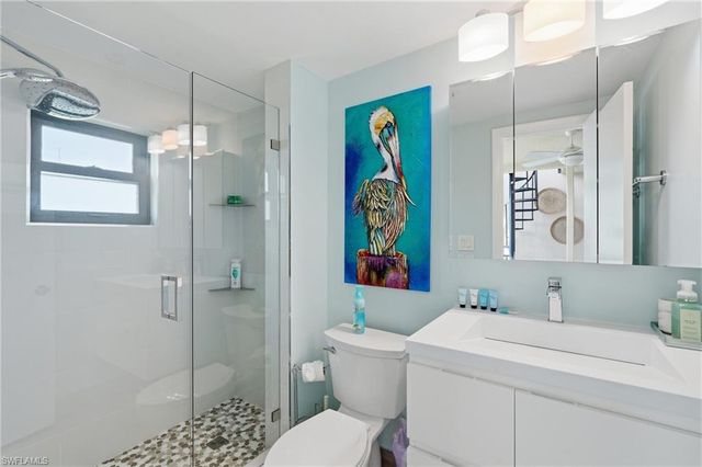 803 River Point DR 107B, Naples, FL 34102