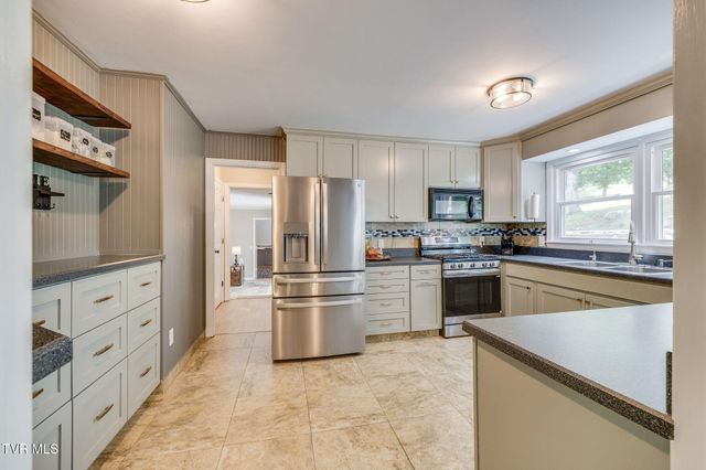 45 Link Hills Circle, Greeneville, TN 37743