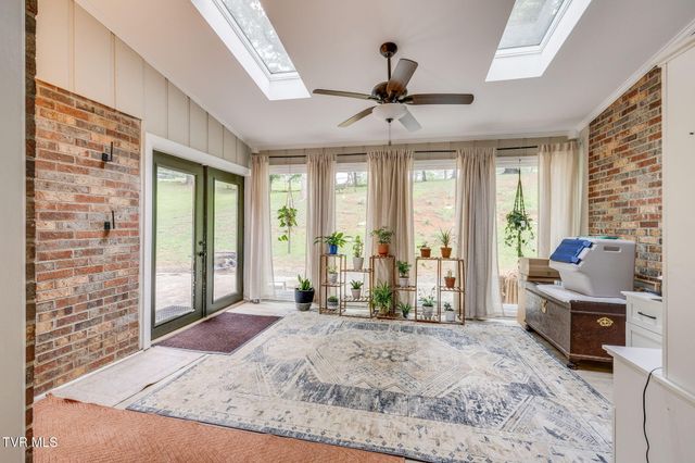 45 Link Hills Circle, Greeneville, TN 37743