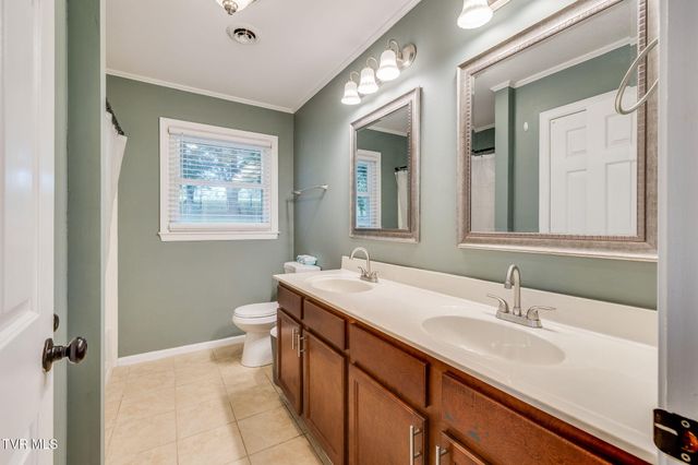 45 Link Hills Circle, Greeneville, TN 37743