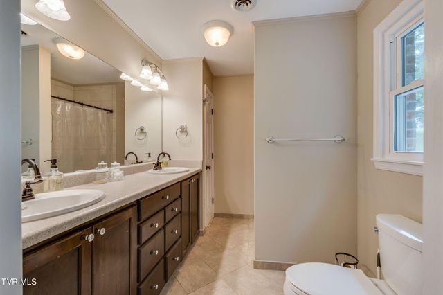 45 Link Hills Circle, Greeneville, TN 37743