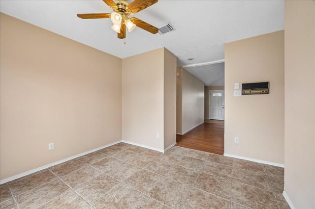 2906 S Peach Hollow Circle, Pearland, TX 77584