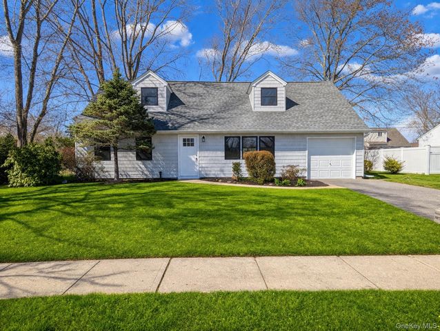 73 Rush Street, Port Jefferson, NY 11776