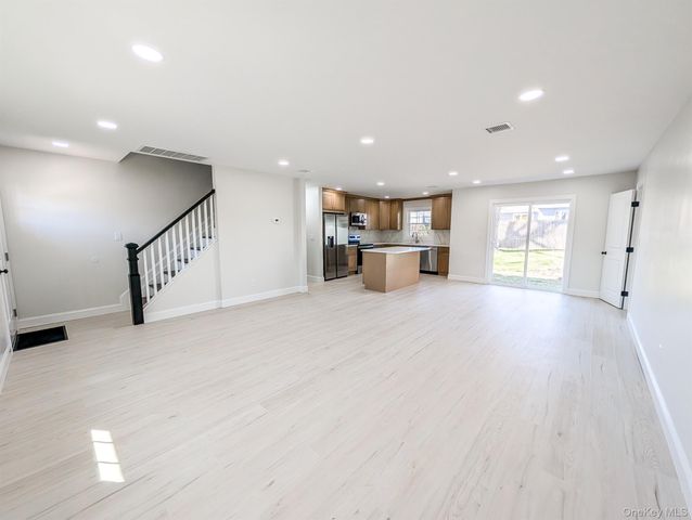 73 Rush Street, Port Jefferson, NY 11776