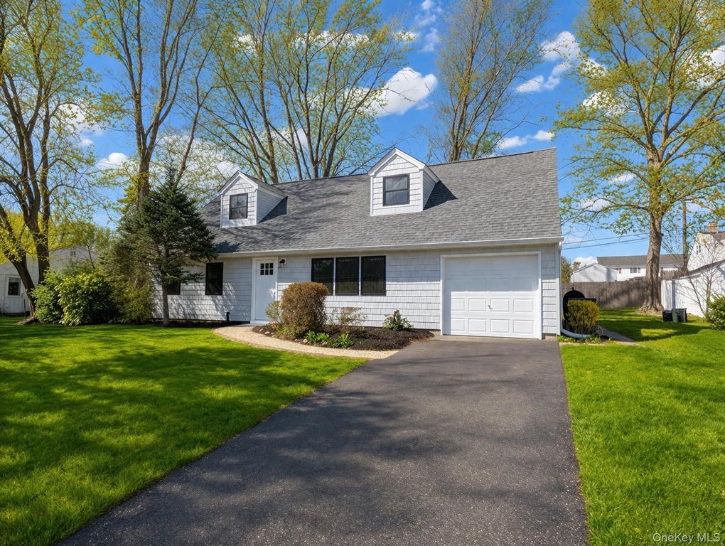 73 Rush Street, Port Jefferson, NY 11776