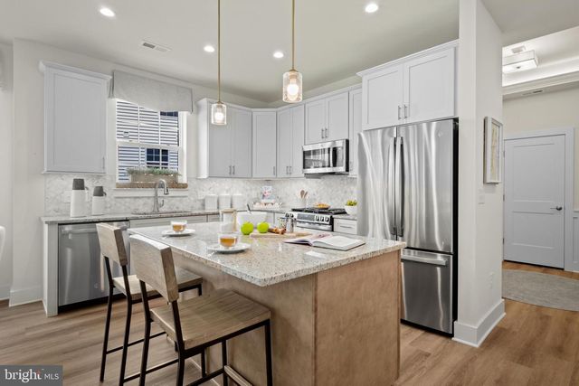 79 REDKIST DR, Mullica Hill, NJ 08062