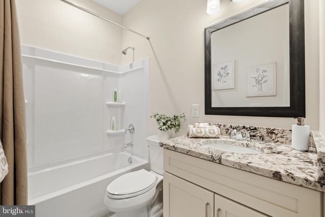 79 REDKIST DR, Mullica Hill, NJ 08062