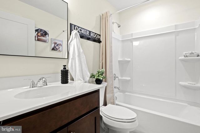 79 REDKIST DR, Mullica Hill, NJ 08062