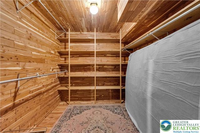 1937 Saucon Dale Circle, Lower Saucon Twp, PA 18015