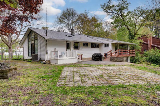 129 Okara Drive, Guilderland, NY 12303