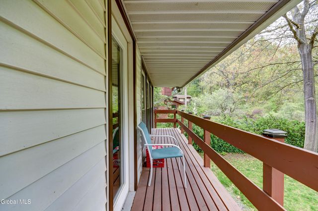 129 Okara Drive, Guilderland, NY 12303