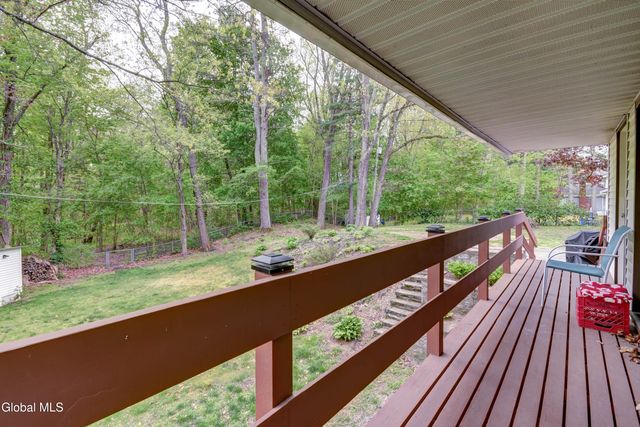 129 Okara Drive, Guilderland, NY 12303