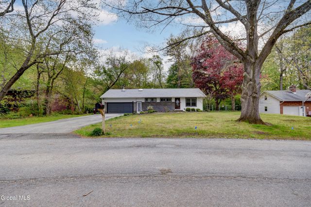 129 Okara Drive, Guilderland, NY 12303