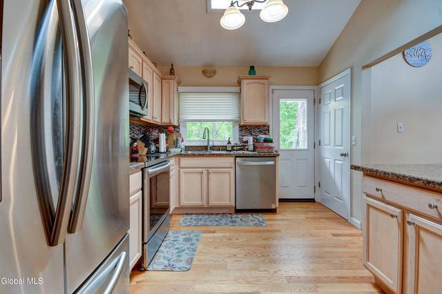 129 Okara Drive, Guilderland, NY 12303