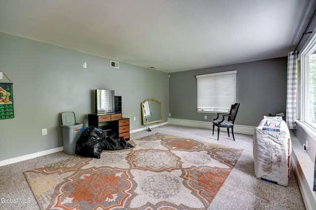 129 Okara Drive, Guilderland, NY 12303