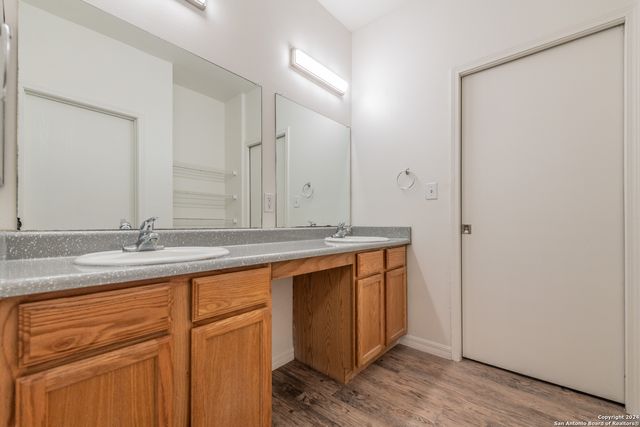 1000 Diamond Dr Apt 2004, Boerne, TX 78006