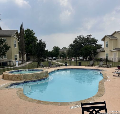 1000 Diamond Dr Apt 2004, Boerne, TX 78006
