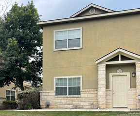 1000 Diamond Dr Apt 2004, Boerne, TX 78006