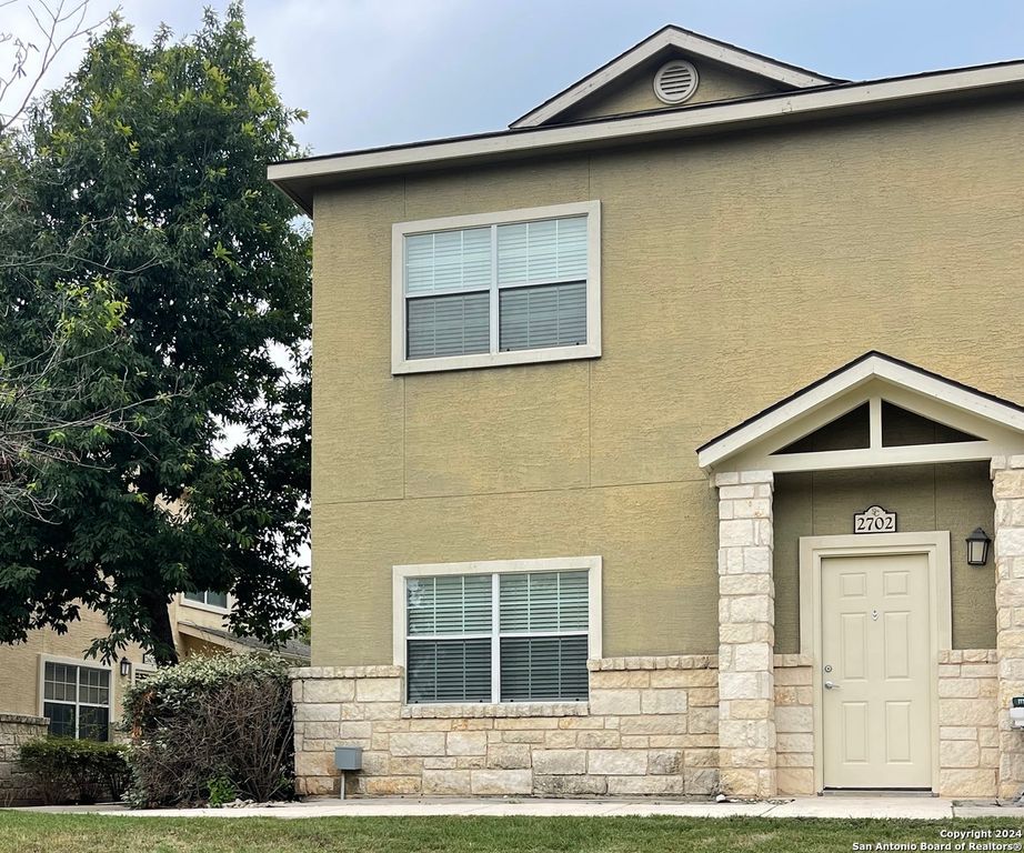1000 Diamond Dr Apt 2004, Boerne, TX 78006
