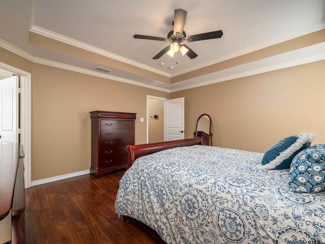 408 Laura Ln., Chandler, TX 75758