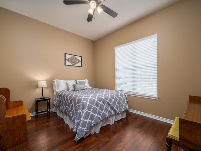 408 Laura Ln., Chandler, TX 75758